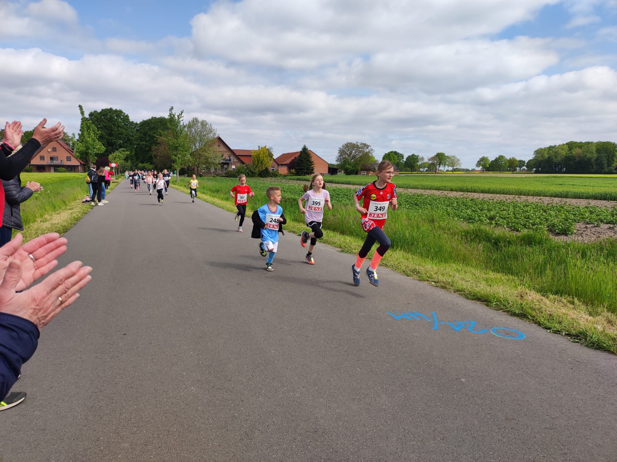 1fef7569 fbbe 4b12 9b04 efc0432580cd